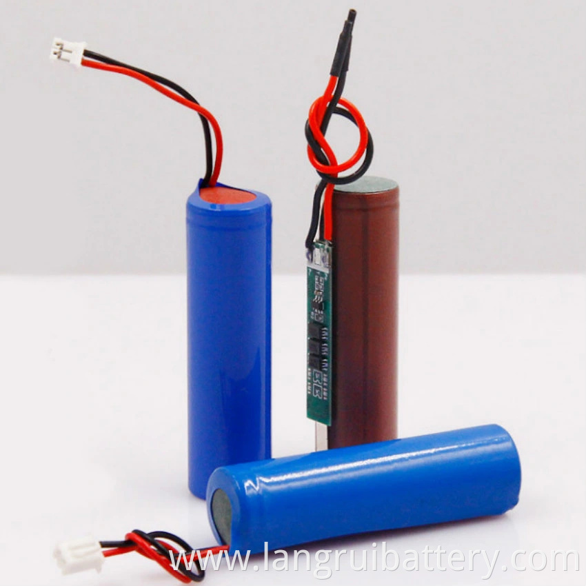 Rechargeable Factory Price 18650 3.7V 1200mAh Li-ion Battery Cell with Wire-Connector